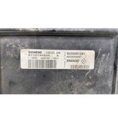Calculateur moteur RENAULT CLIO 2