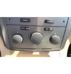Poignee porte avant gauche OPEL ZAFIRA B