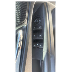 Poignee porte avant gauche OPEL ZAFIRA B