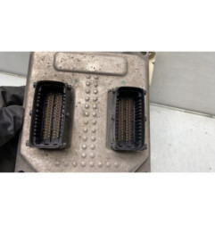 Calculateur moteur OPEL ZAFIRA B