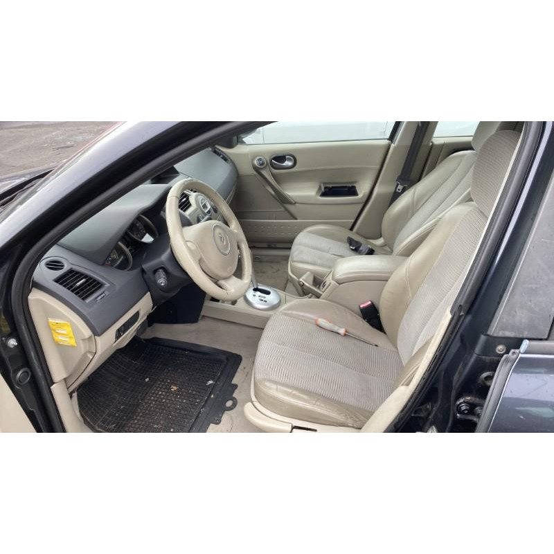 Pare choc arriere RENAULT MEGANE 2 Photo n°19