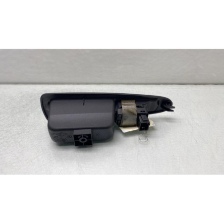 Interrupteur de leve vitre arriere droit CITROEN C4 1