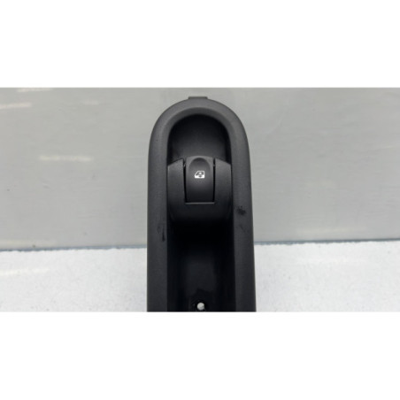 Interrupteur de leve vitre avant droit RENAULT TWINGO 2