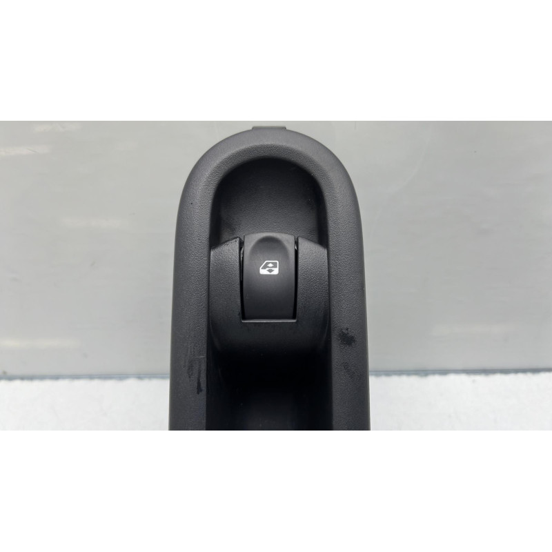 Interrupteur de leve vitre avant droit RENAULT TWINGO 2 Photo n°4