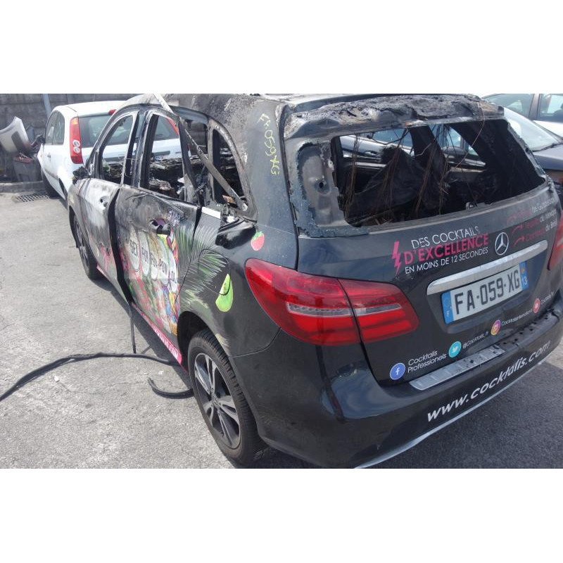 Fermeture de capot MERCEDES CLASSE B 246 Photo n°8