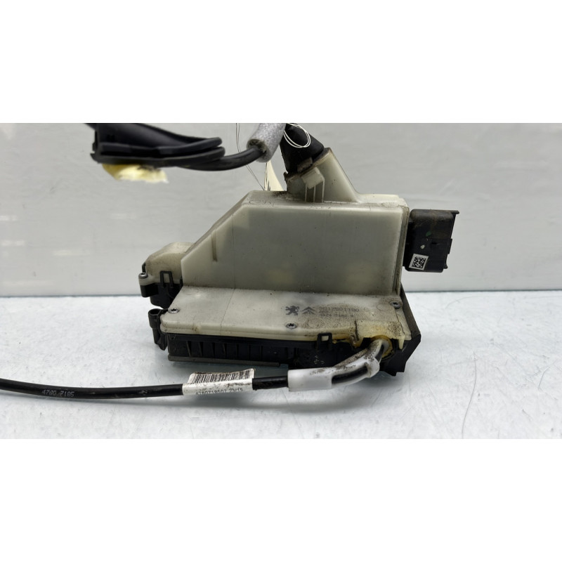 Serrure arriere droit PEUGEOT 208 1 Photo n°4