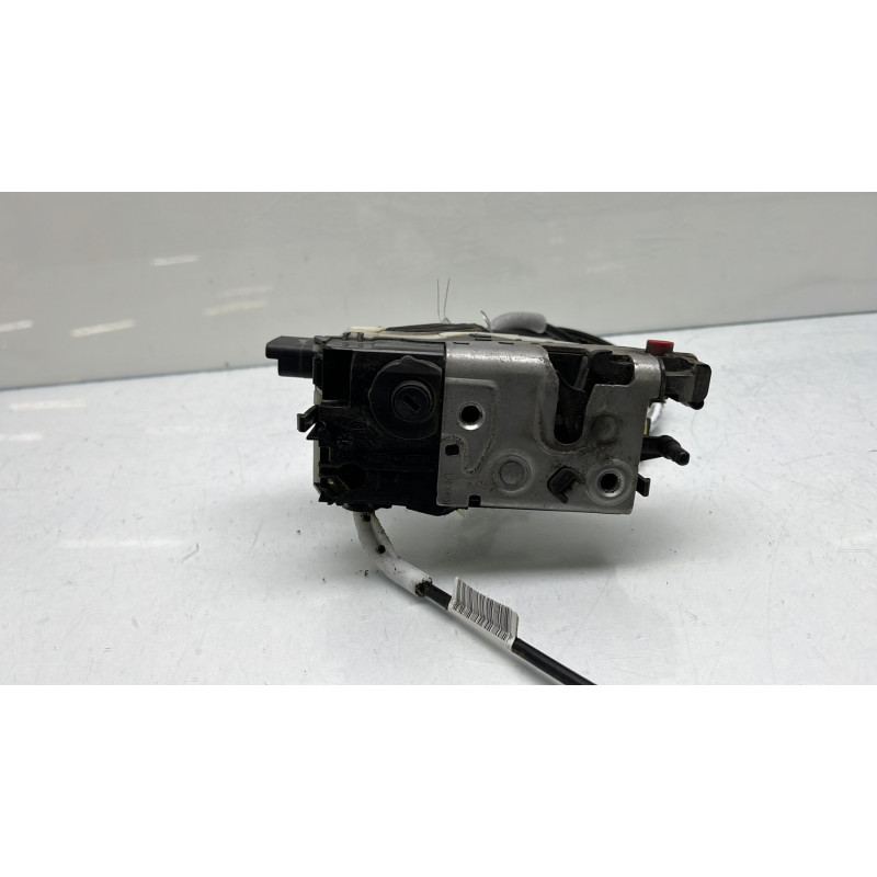 Serrure arriere droit PEUGEOT 208 1 Photo n°9