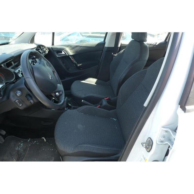 Vitre arriere gauche CITROEN C3 2 Photo n°7
