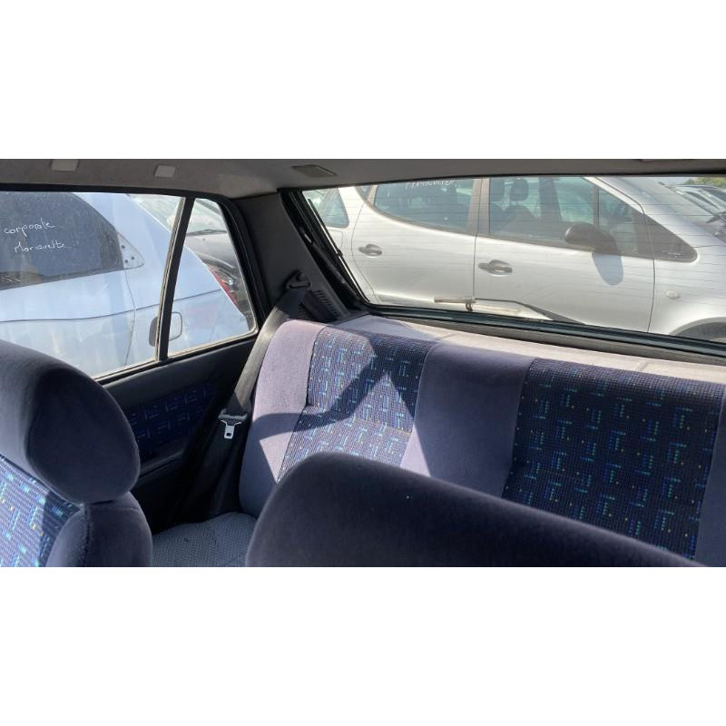 Poignee interieur avant droit PEUGEOT 205 Photo n°8