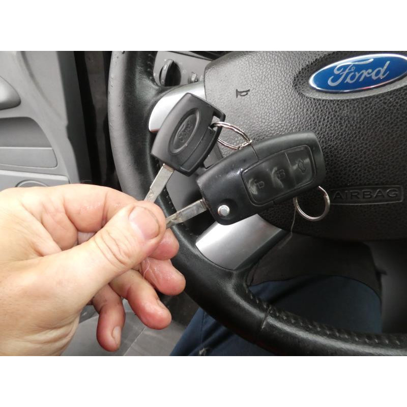 Ceinture arriere gauche FORD C-MAX 1 Photo n°12