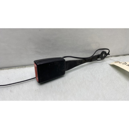 Attache ceinture avant gauche FORD FIESTA 6