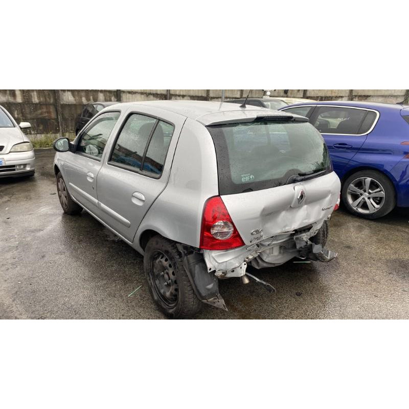 Arret de porte avant gauche RENAULT CLIO 2 CAMPUS Photo n°12