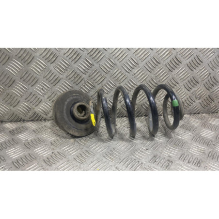 Ressort de suspension arriere gauche RENAULT CLIO 2 CAMPUS Photo n°1