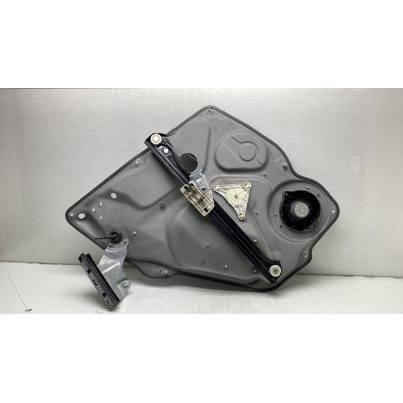 Leve vitre electrique arriere droit MERCEDES CLASSE B 245 Photo n°3