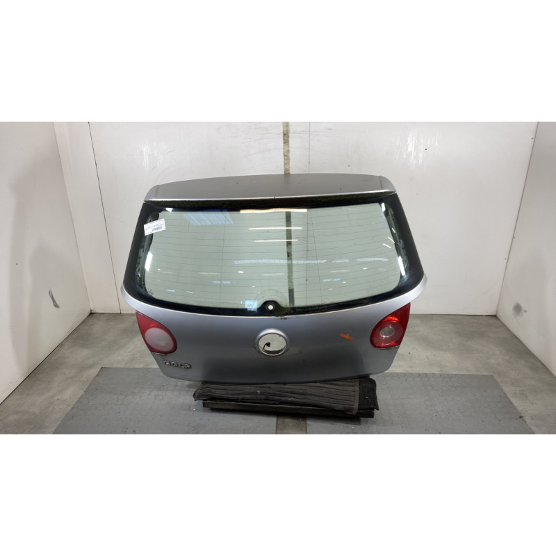 Malle/Hayon arriere VOLKSWAGEN GOLF 5 Photo n°1