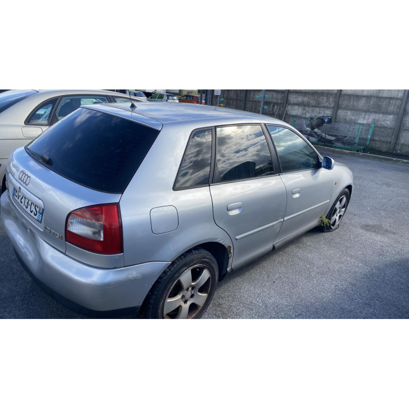 Vitre avant droit AUDI A3 1 Photo n°10