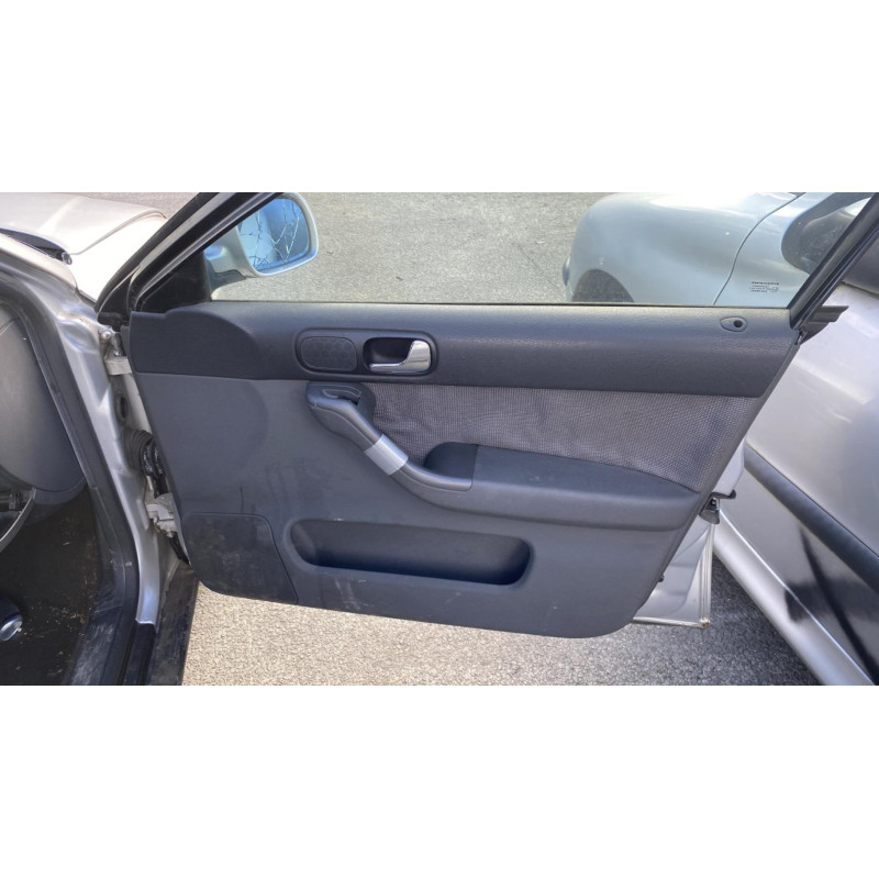Vitre avant droit AUDI A3 1 Photo n°14