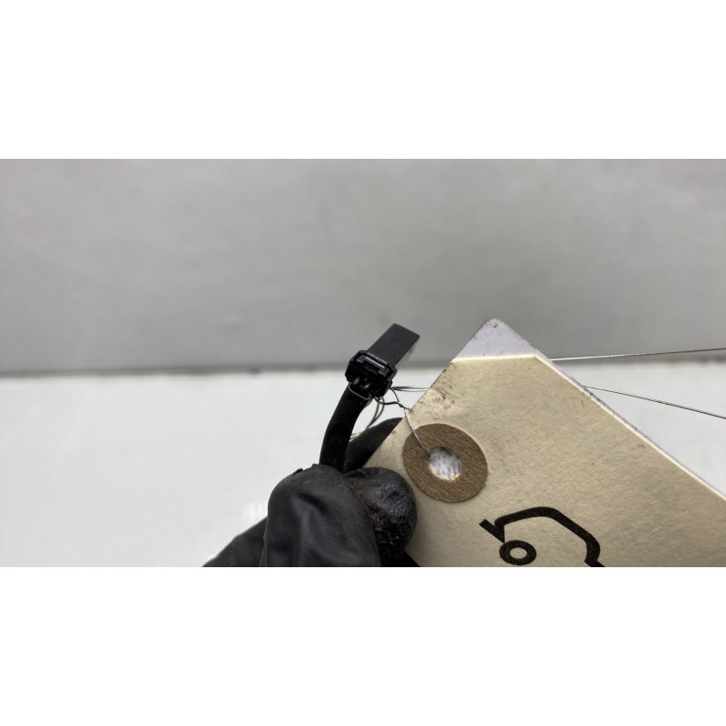Bouton de coffre FORD C-MAX 1 Photo n°3