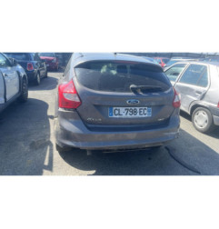 Pare boue arriere droit FORD FOCUS 3