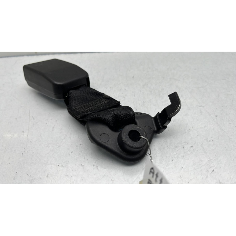 Attache ceinture arriere droit RENAULT SCENIC 3 Photo n°2