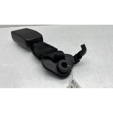 Attache ceinture arriere droit RENAULT SCENIC 3