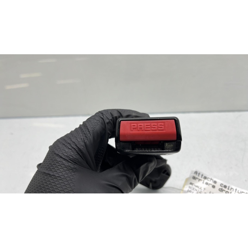 Attache ceinture arriere droit RENAULT SCENIC 3 Photo n°3