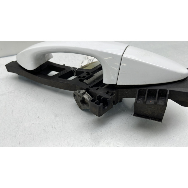 Poignee porte arriere droit FORD FIESTA 6 Photo n°4