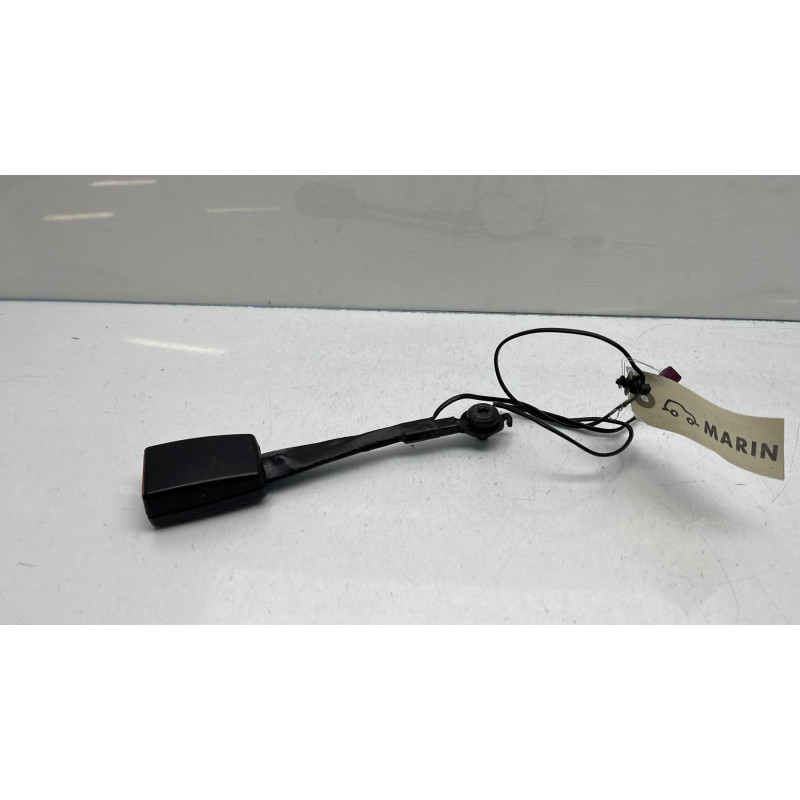 Attache ceinture avant gauche FORD FIESTA 6 Photo n°1