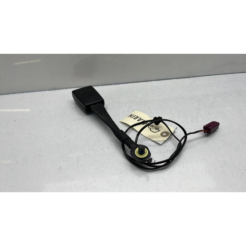 Attache ceinture avant gauche FORD FIESTA 6 Photo n°6