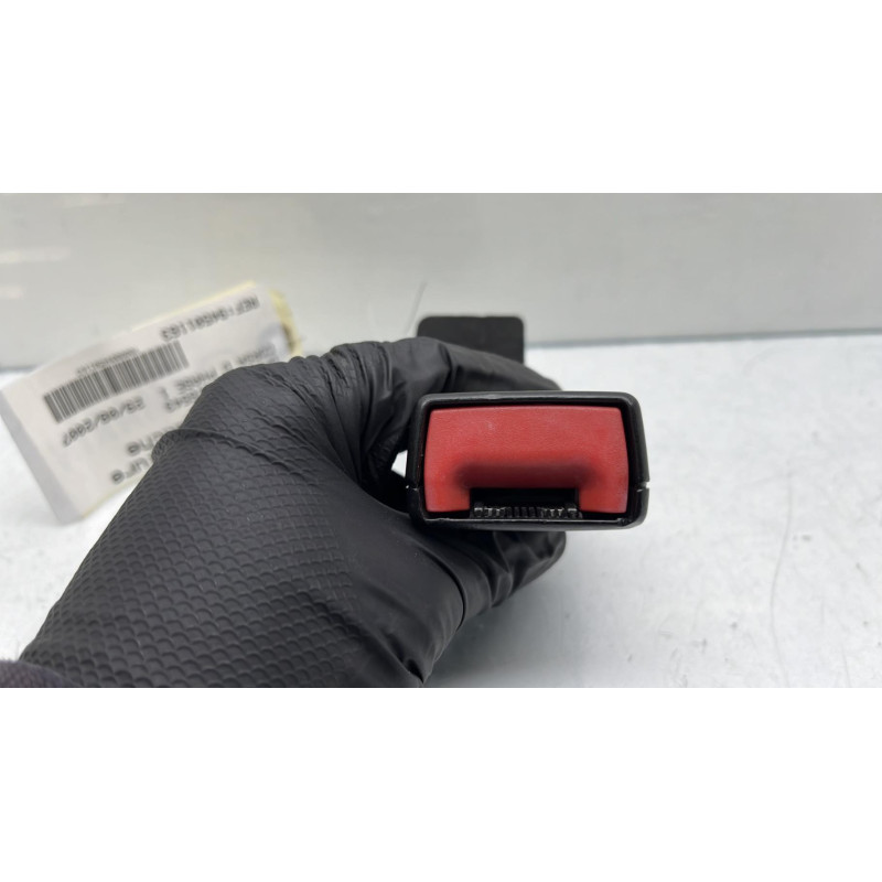 Attache ceinture arriere gauche OPEL CORSA D Photo n°1