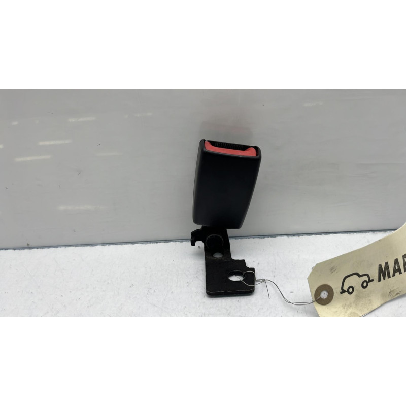 Attache ceinture arriere gauche OPEL CORSA D Photo n°2