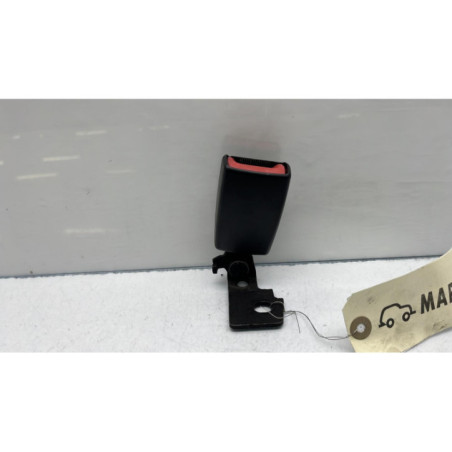 Attache ceinture arriere gauche OPEL CORSA D