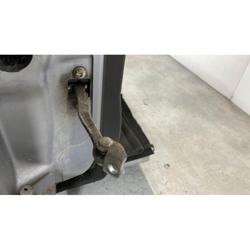 Porte avant droit OPEL MERIVA A Photo n°7