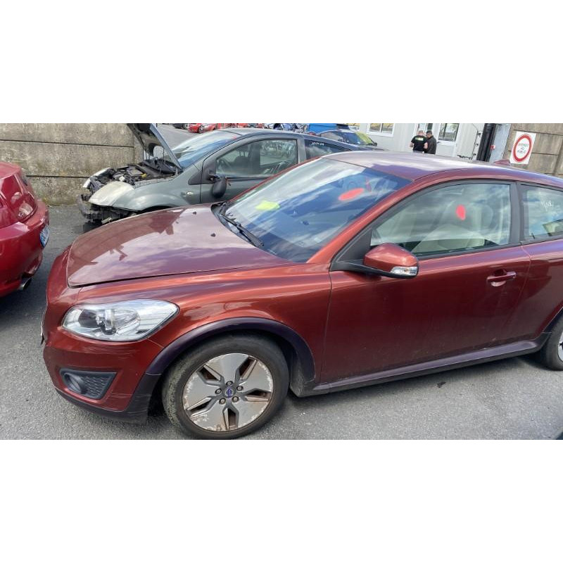 Pare boue arriere gauche VOLVO C 30 Photo n°8