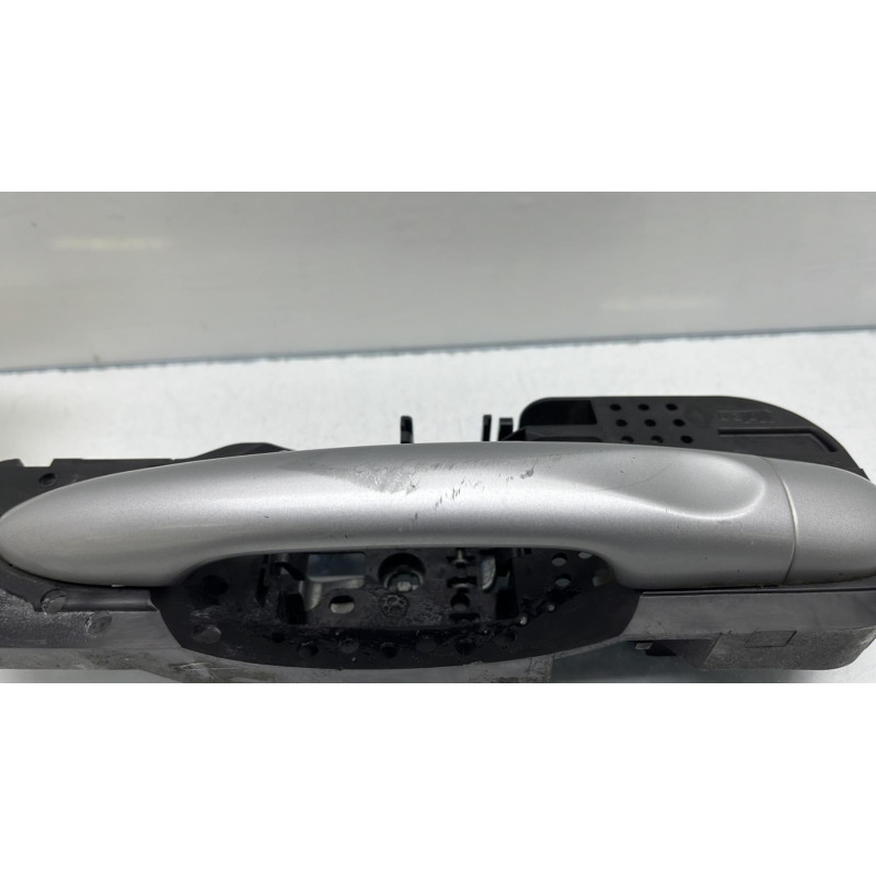Poignee porte arriere droit RENAULT MEGANE 3 Photo n°4
