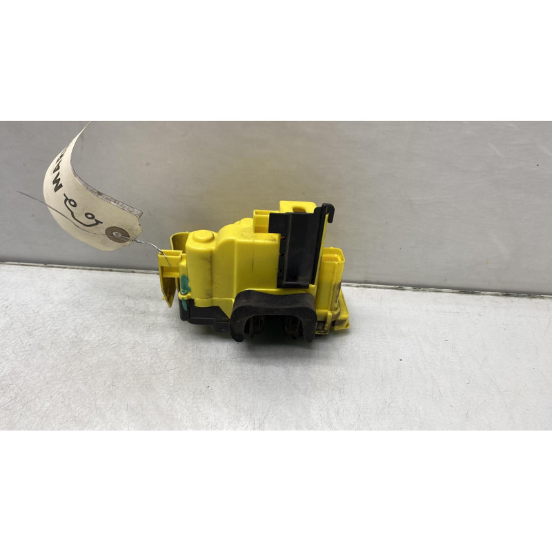 Serrure arriere droit PEUGEOT BIPPER Photo n°1