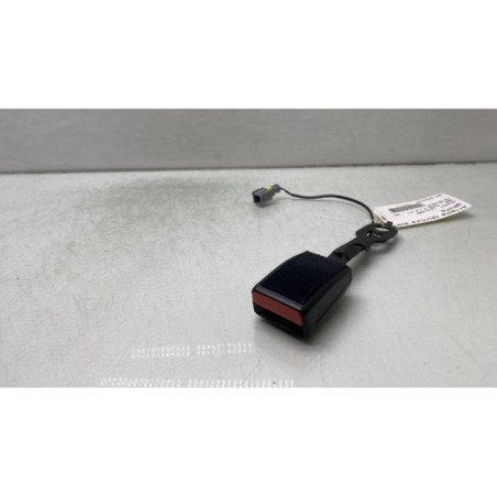 Attache ceinture avant gauche PEUGEOT 208 1 Photo n°1