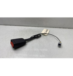 Attache ceinture avant gauche PEUGEOT 208 1