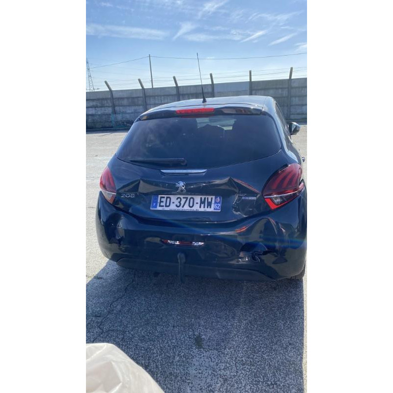 Attache ceinture avant gauche PEUGEOT 208 1 Photo n°19