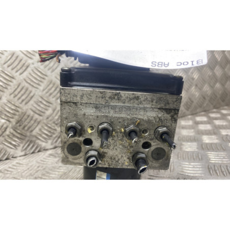 Bloc ABS (freins anti-blocage) VOLKSWAGEN PASSAT 5
