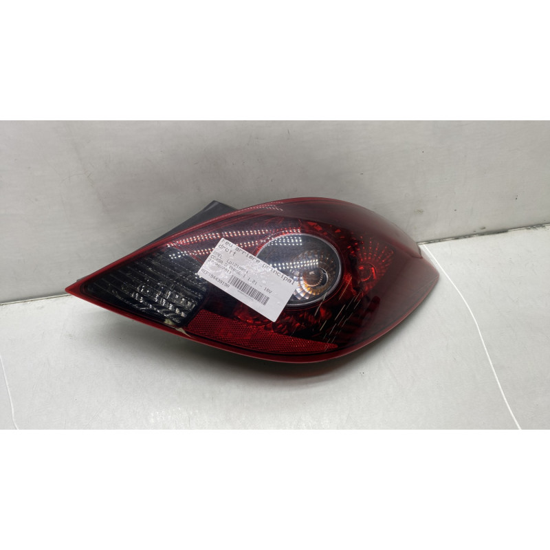 Feu arriere principal droit (feux) OPEL CORSA D Photo n°1