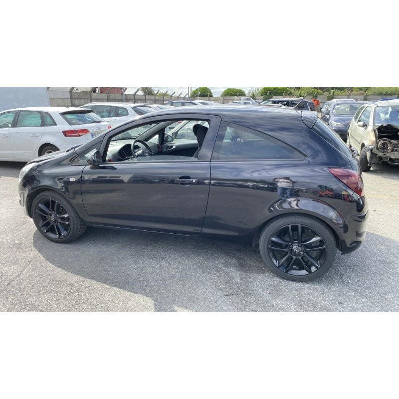 Feu arriere principal droit (feux) OPEL CORSA D Photo n°8