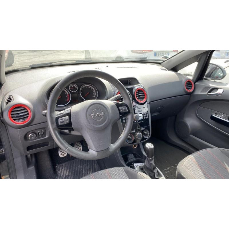 Feu arriere principal droit (feux) OPEL CORSA D Photo n°11