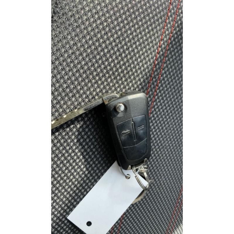 Feu arriere principal droit (feux) OPEL CORSA D Photo n°15