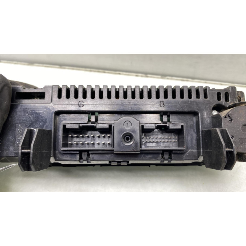 Commande chauffage VOLKSWAGEN POLO 5 Photo n°1
