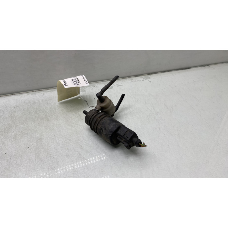 Pompe lave glace avant SKODA FABIA 1 Photo n°3