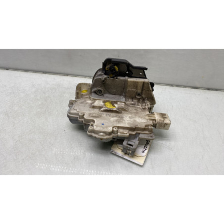 Serrure avant gauche AUDI A6 2