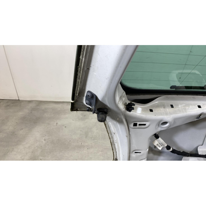 Malle/Hayon arriere VOLKSWAGEN POLO 5 Photo n°7