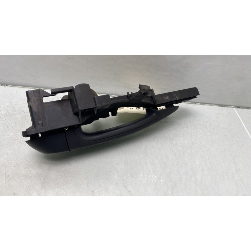 Poignee porte arriere droit BMW SERIE 1 E87 Photo n°3