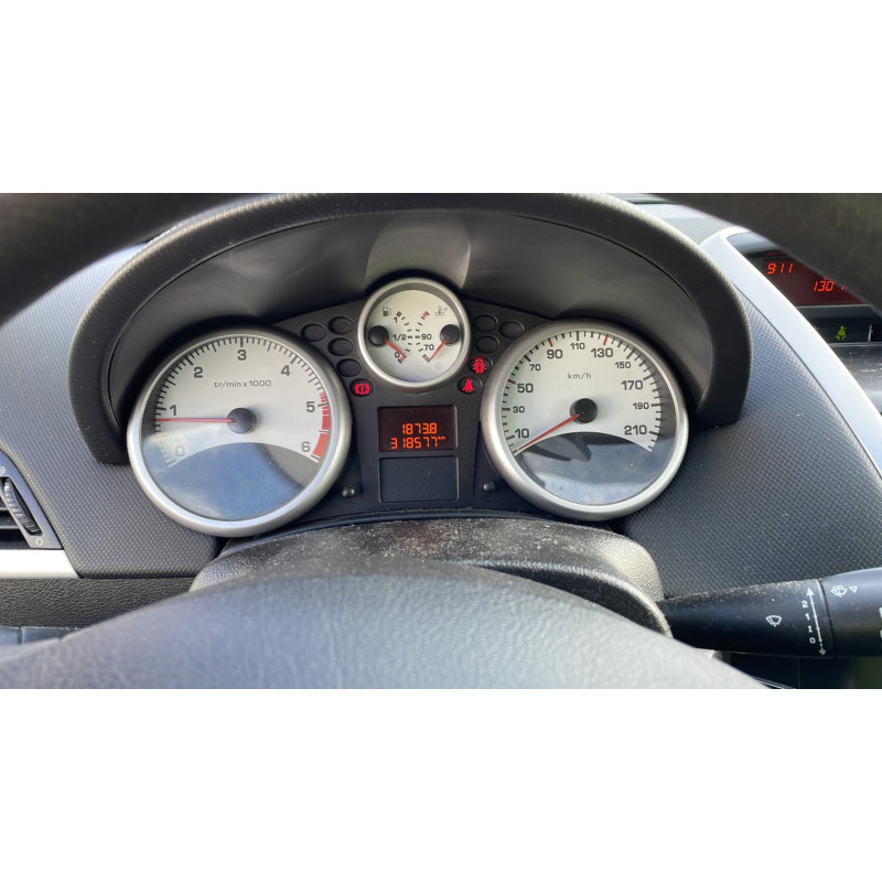 Face avant PEUGEOT 207 Photo n°10